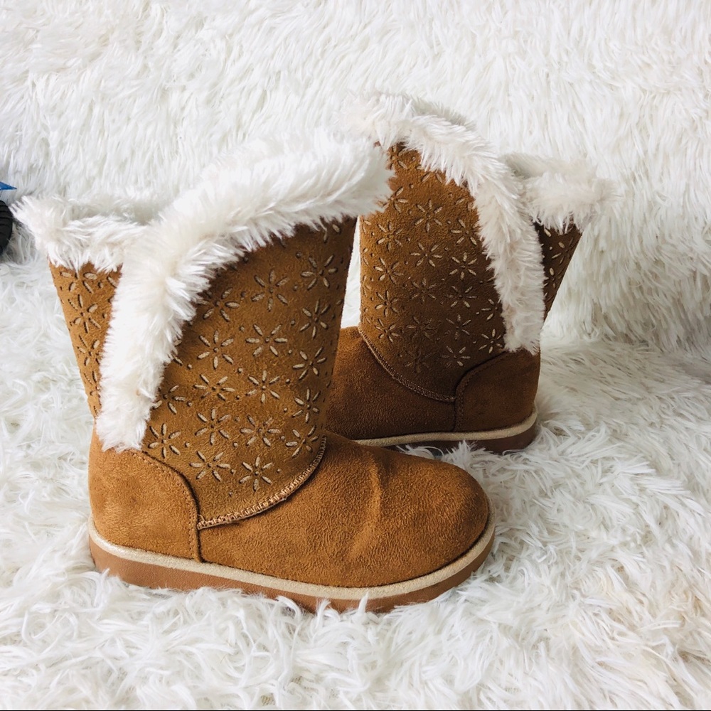 Magellan Outdoors || Boots Kids